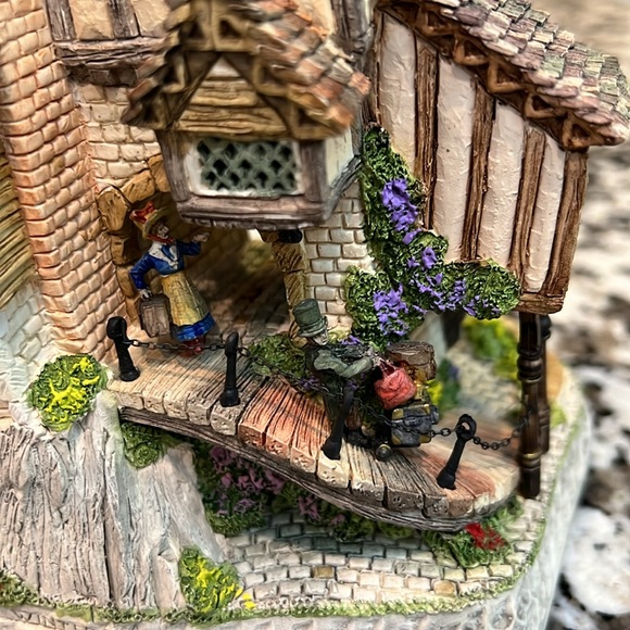 David Winter Cottages John Hine Studios Mad Baron Fourthrite’s Folly Numbered - Picture 7 of 10